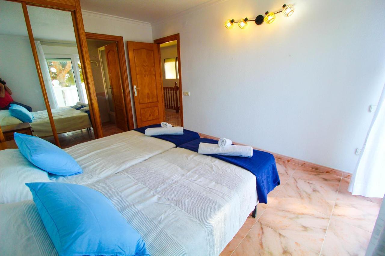 Great Villa, Sea Views, 20 Secs Walk To The Beach, Bbq, 9 People, 5 Mins Car From Alicante City Center, Sailing Club 3 Mins Walk Eksteriør bilde