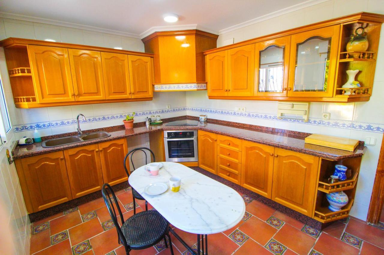 Great Villa, Sea Views, 20 Secs Walk To The Beach, Bbq, 9 People, 5 Mins Car From Alicante City Center, Sailing Club 3 Mins Walk Eksteriør bilde