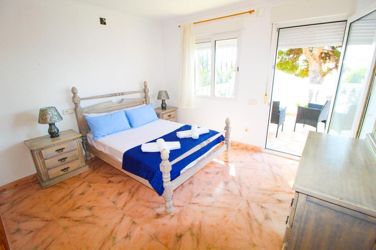 Great Villa, Sea Views, 20 Secs Walk To The Beach, Bbq, 9 People, 5 Mins Car From Alicante City Center, Sailing Club 3 Mins Walk Eksteriør bilde