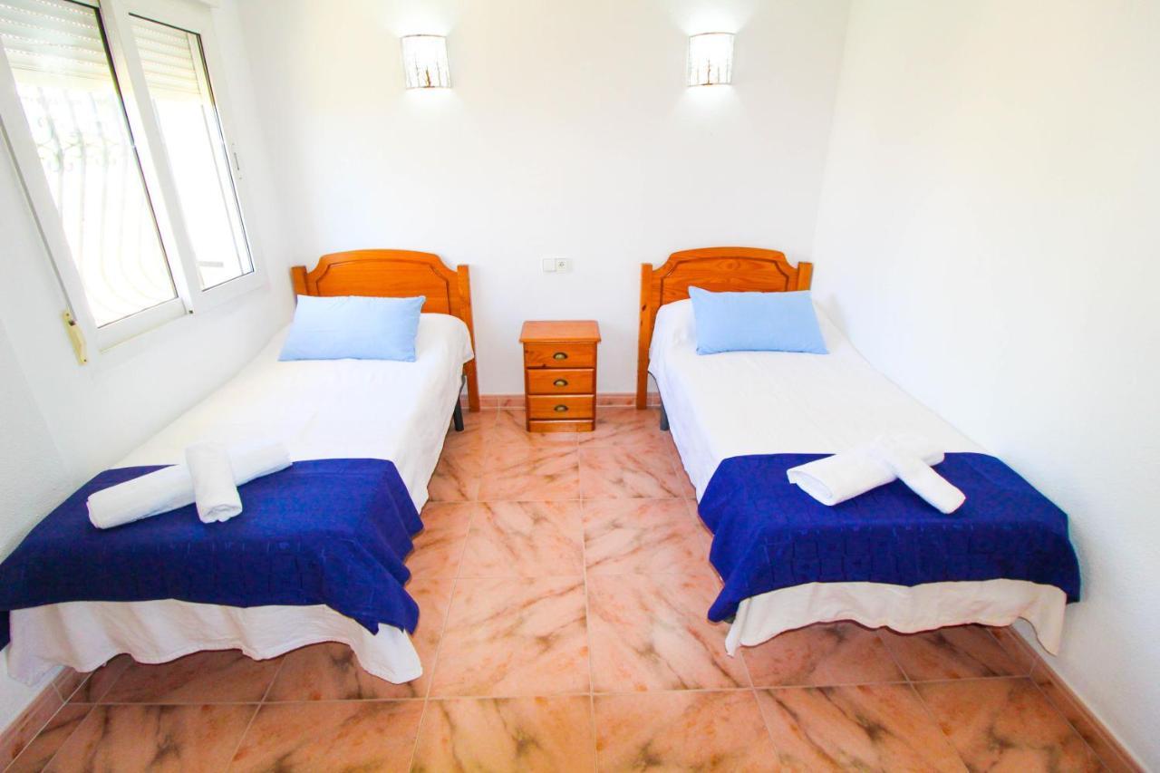 Great Villa, Sea Views, 20 Secs Walk To The Beach, Bbq, 9 People, 5 Mins Car From Alicante City Center, Sailing Club 3 Mins Walk Eksteriør bilde