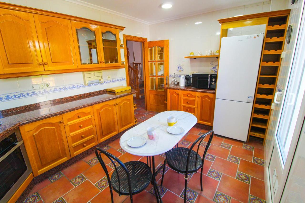 Great Villa, Sea Views, 20 Secs Walk To The Beach, Bbq, 9 People, 5 Mins Car From Alicante City Center, Sailing Club 3 Mins Walk Eksteriør bilde