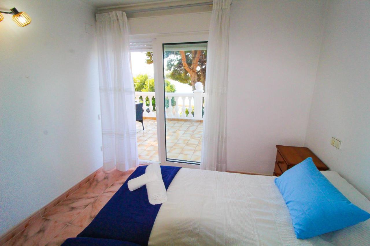 Great Villa, Sea Views, 20 Secs Walk To The Beach, Bbq, 9 People, 5 Mins Car From Alicante City Center, Sailing Club 3 Mins Walk Eksteriør bilde